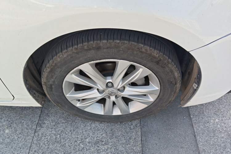 Used Lexus CT 2012 CT200h Elite Edition Right Front Wheel Hub