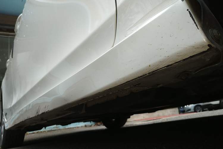 Used Lexus CT 2012 CT200h Elite Edition Right Side Sill