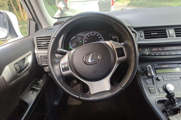 Used Lexus CT 2012 CT200h Elite Edition Steering Wheel