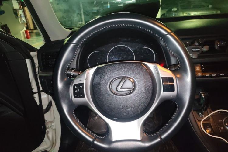 Used Lexus CT 2012 CT200h Elite Edition Steering Wheel