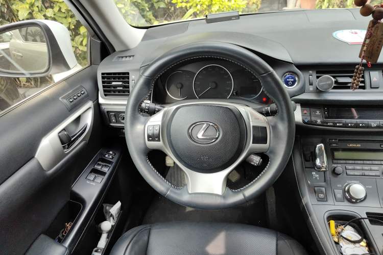 Used Lexus CT 2012 CT200h Premier Edition Steering Wheel
