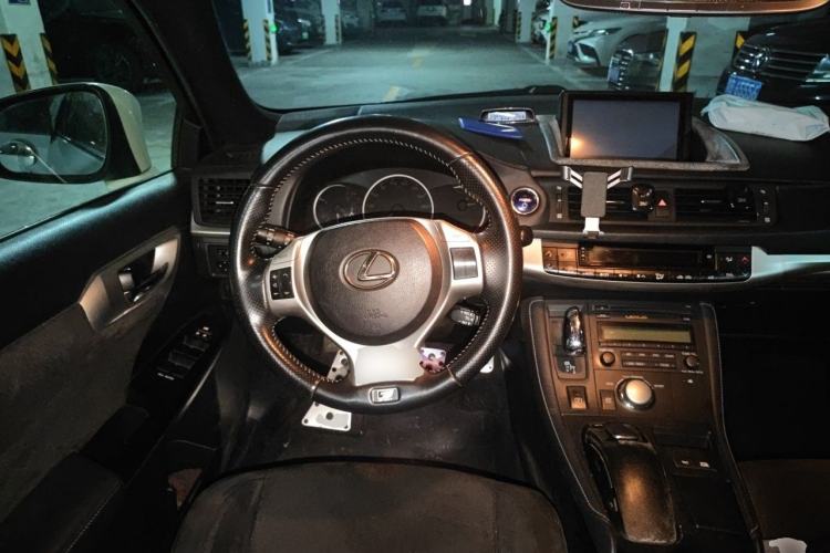 Used Lexus CT 2012 CT200h F-Sport Steering Wheel
