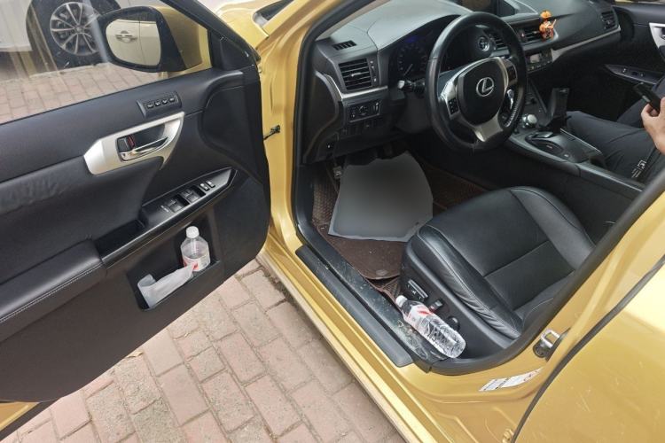 Used Lexus CT 2012 CT200h Elite Edition Driver Seat