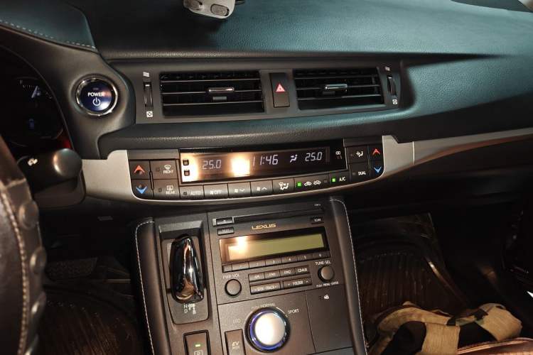 Used Lexus CT 2013 CT200h Elite Edition Audio And AC Panel