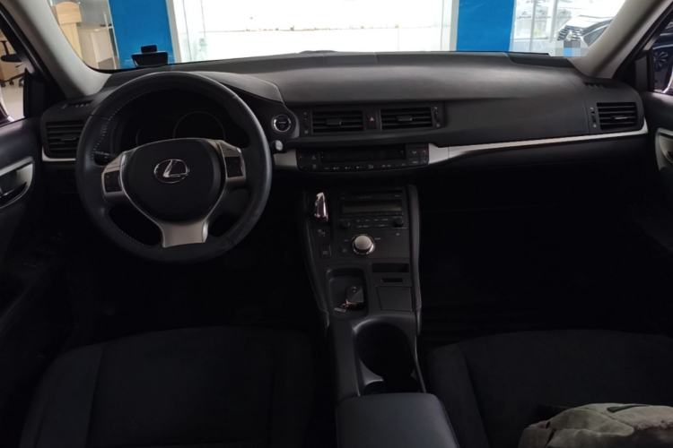 Used Lexus CT 2013 CT200h Elite Edition Center Console