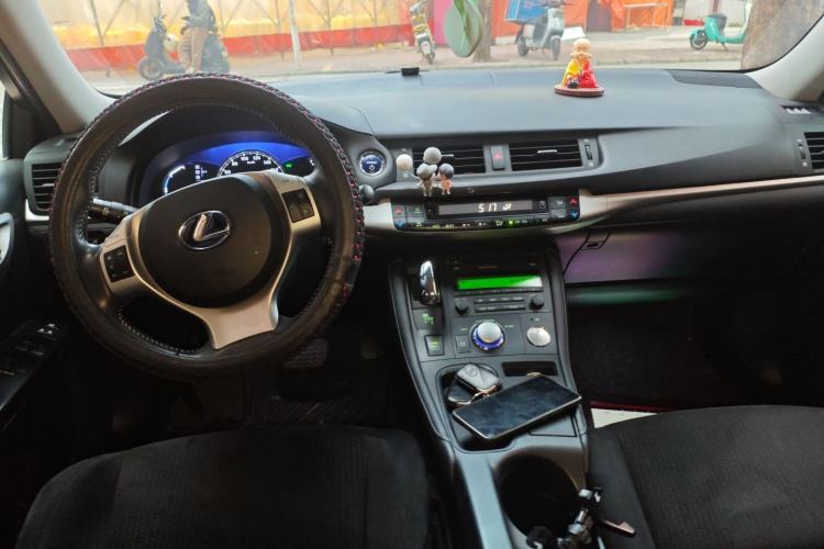 Used Lexus CT 2013 CT200h Urban Edition Center Console
