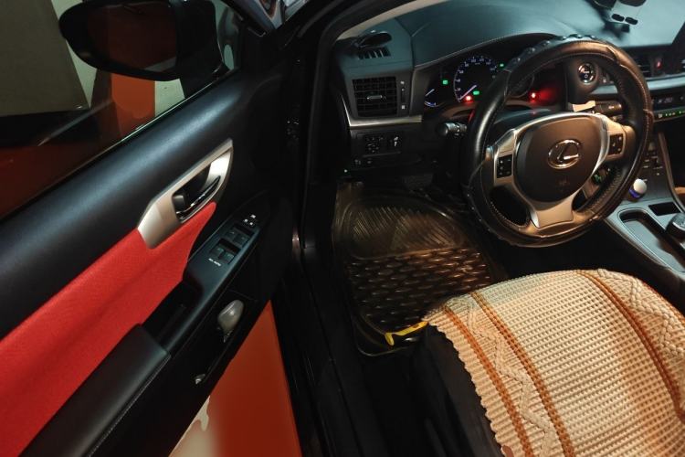 Used Lexus CT 2013 CT200h Elite Edition Driver Seat
