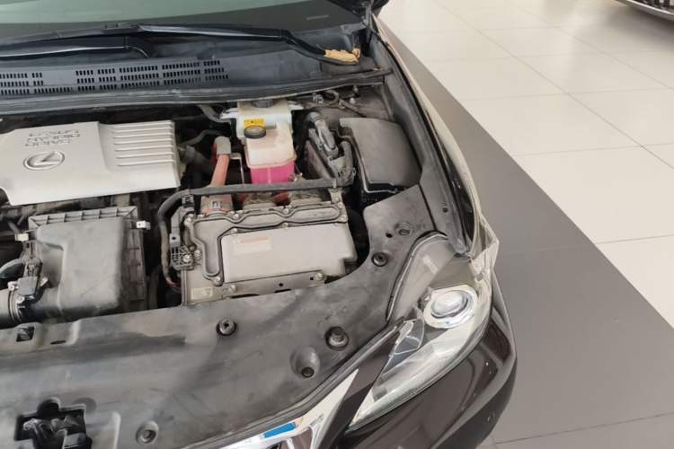 Used Lexus CT 2013 CT200h Elite Edition Engine Bay Left