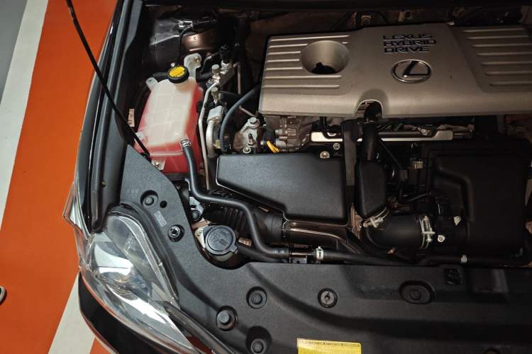 Used Lexus CT 2013 CT200h Elite Edition Engine Bay Right