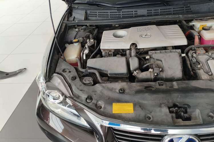 Used Lexus CT 2013 CT200h Elite Edition Engine Bay Right