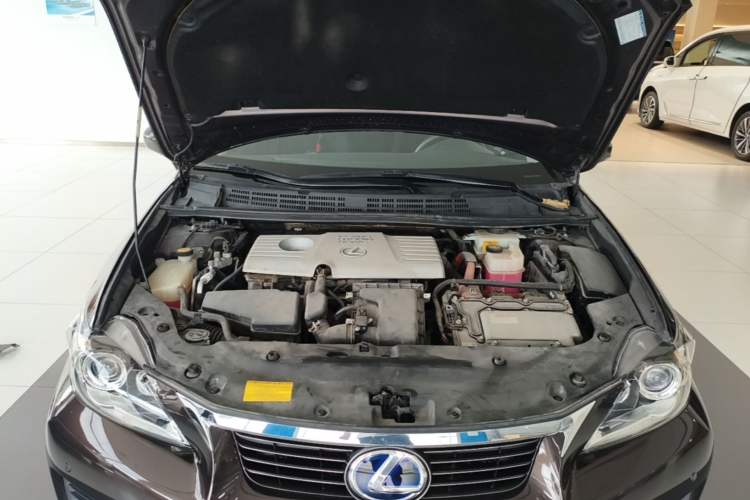 Used Lexus CT 2013 CT200h Elite Edition Engine Bay
