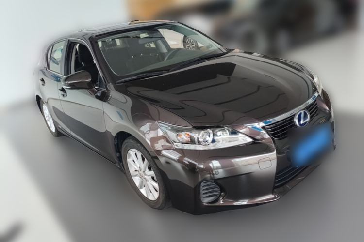 Used Lexus CT 2013 CT200h Elite Edition Front Right 45 Deg