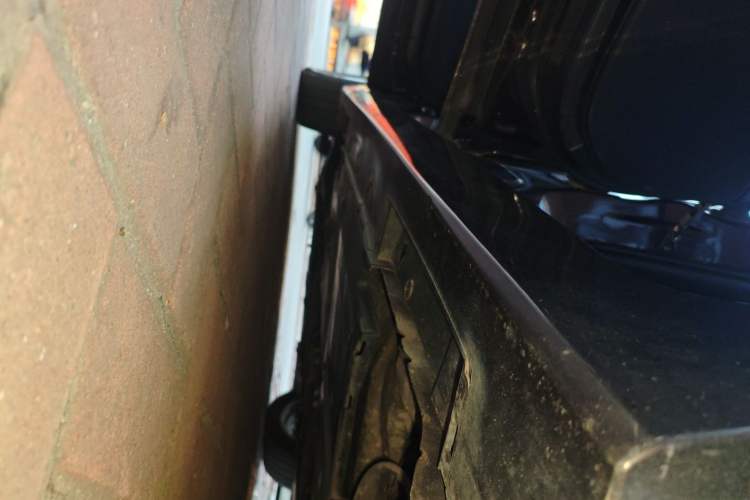 Used Lexus CT 2013 CT200h Urban Edition Left Side Sill