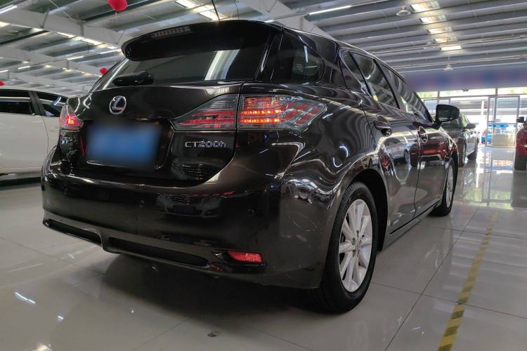 Used Lexus CT 2013 CT200h Comfort Edition Rear Right 45 Deg