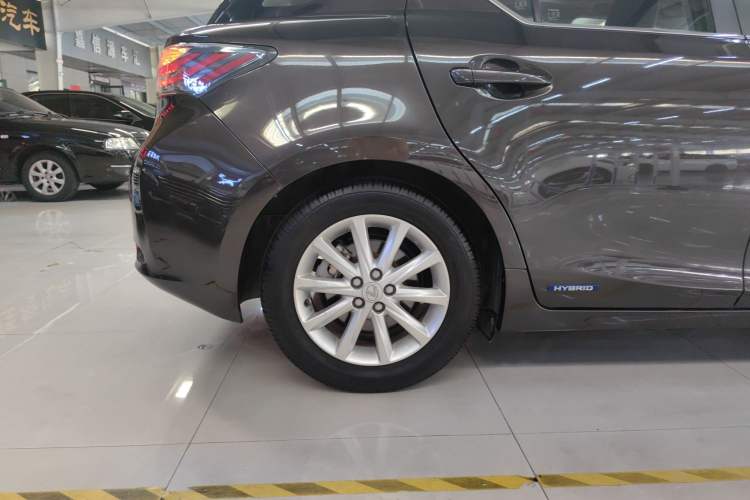 Used Lexus CT 2013 CT200h Comfort Edition Right Rear Wheel Hub