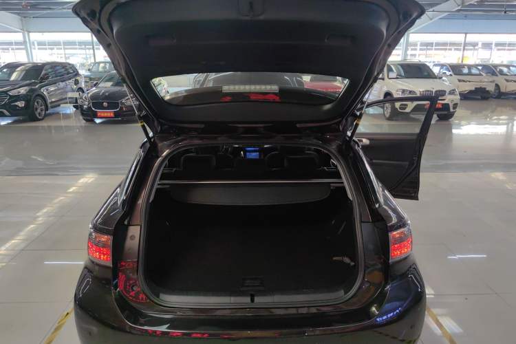 Used Lexus CT 2013 CT200h Comfort Edition Trunk