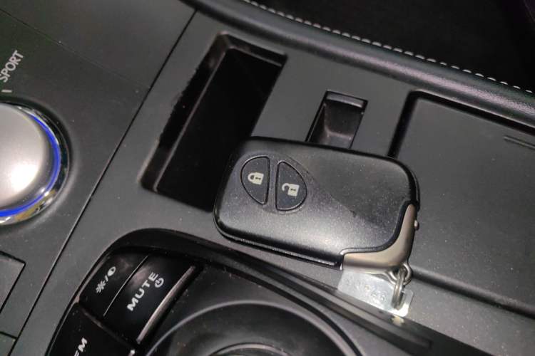 Used Lexus CT 2013 CT200h Comfort Edition Vehicle Key