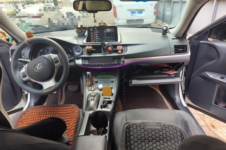 Used Lexus CT 2013 CT200h Urban Edition Center Console