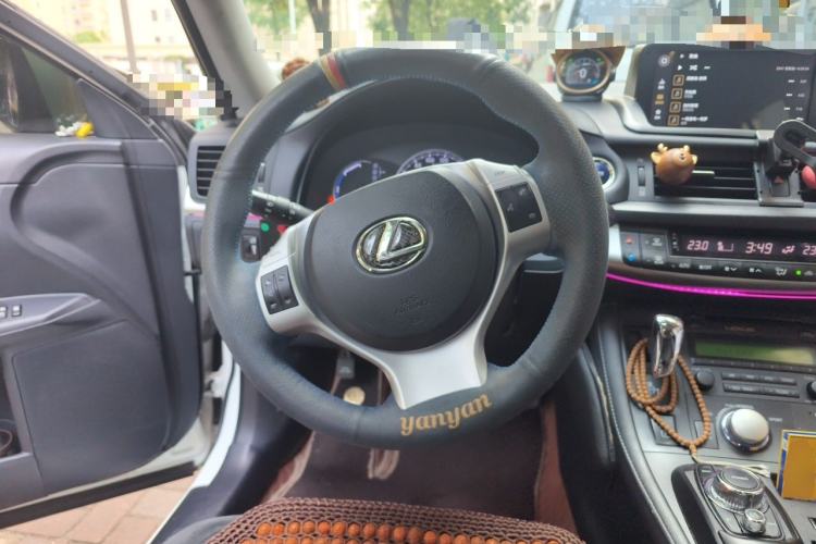 Used Lexus CT 2013 CT200h Urban Edition Steering Wheel