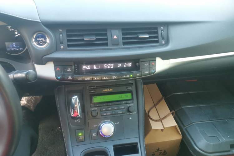 Used Lexus CT 2013 CT200h Elite Edition Audio And AC Panel