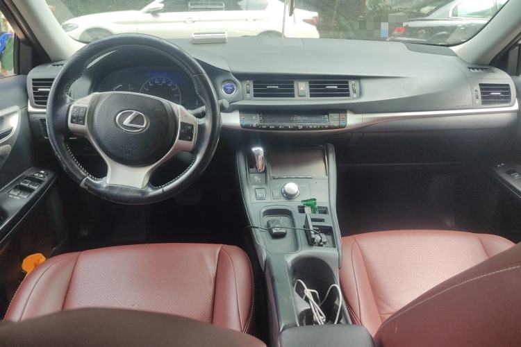 Used Lexus CT 2013 CT200h Night Rider Edition Center Console