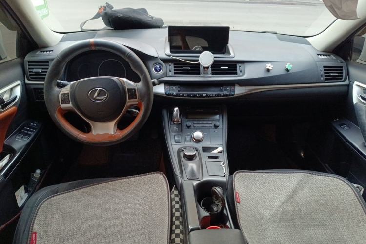 Used Lexus CT 2013 CT200h F-Sport Center Console