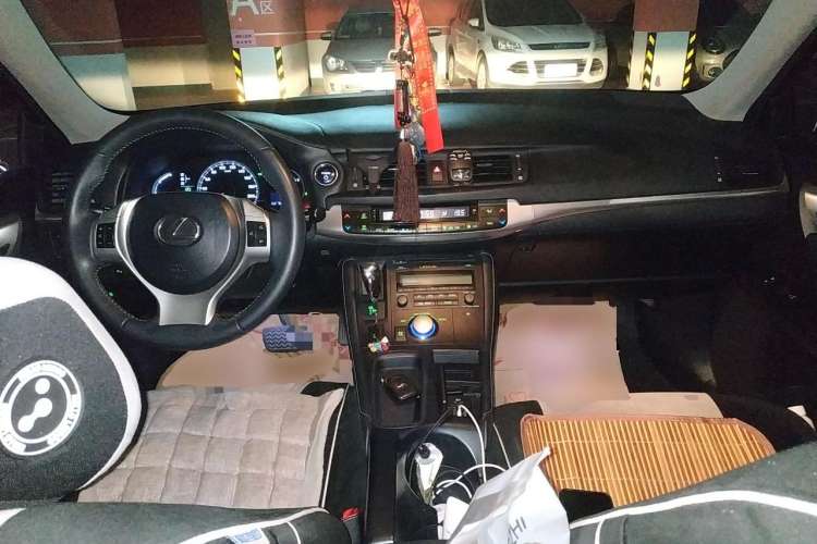 Used Lexus CT 2013 CT200h Night Rider Edition Center Console
