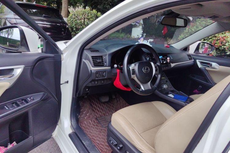 Used Lexus CT 2013 CT200h Elite Edition Driver Seat