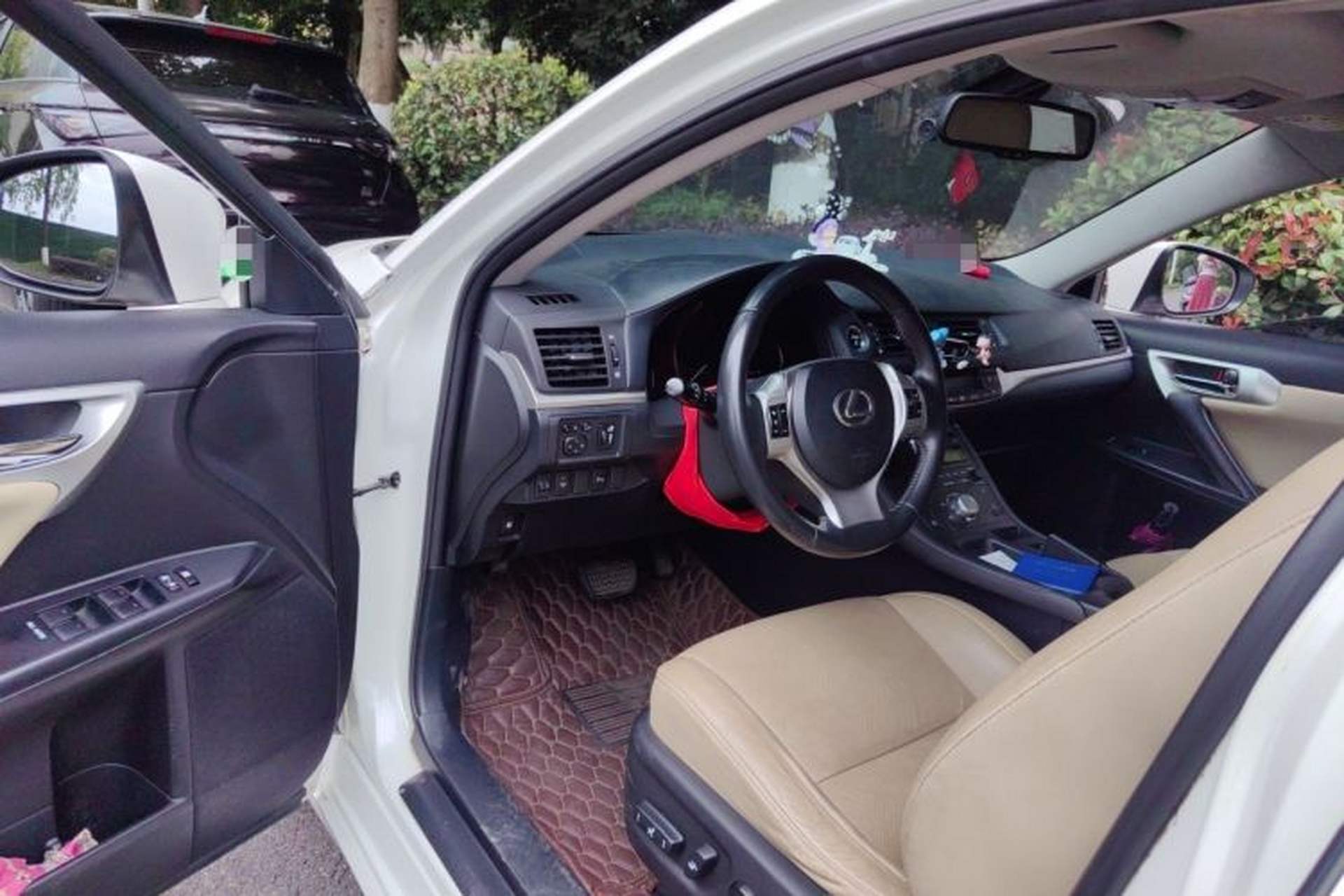 Used Lexus CT 2013 CT200h Elite Edition Driver Seat