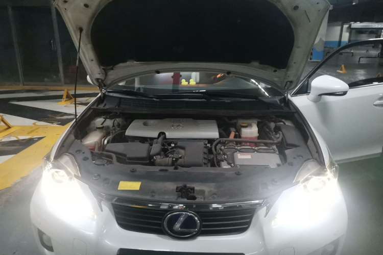 Used Lexus CT 2013 CT200h Comfort Edition Engine Bay