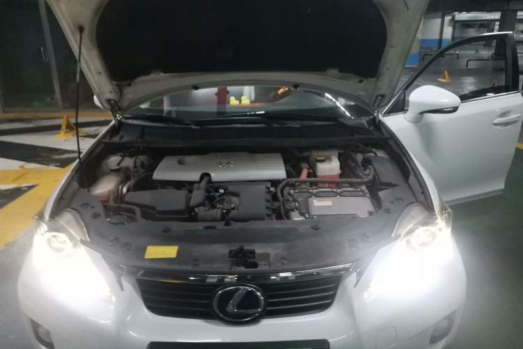 Used Lexus CT 2013 CT200h Comfort Edition Engine Bay Left