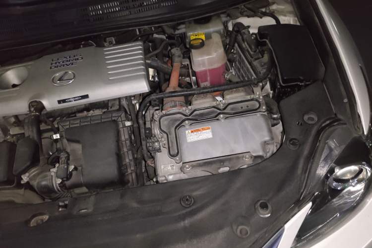 Used Lexus CT 2013 CT200h Comfort Edition Engine Bay Left