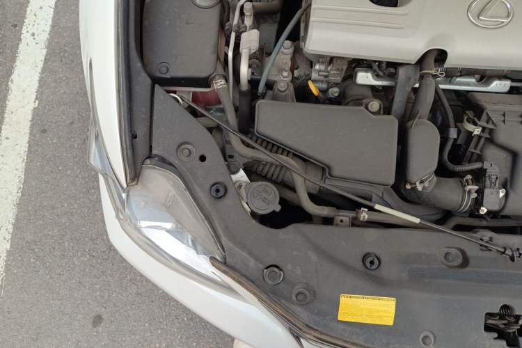Used Lexus CT 2013 CT200h F-Sport Engine Bay Right