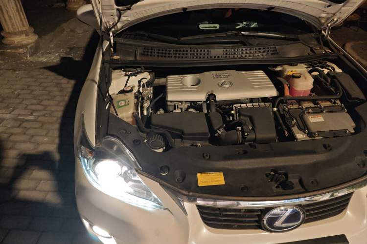 Used Lexus CT 2013 CT200h Comfort Edition Engine Bay Right