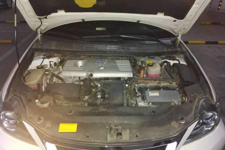 Used Lexus CT 2013 CT200h Elite Edition Engine Bay