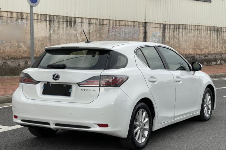 Used Lexus CT 2013 CT200h Comfort Edition Exterior 5