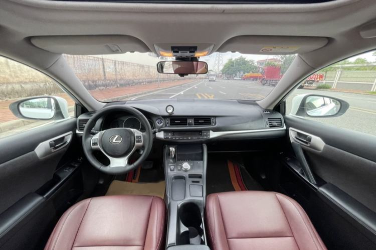 Used Lexus CT 2013 CT200h Comfort Edition Exterior 6