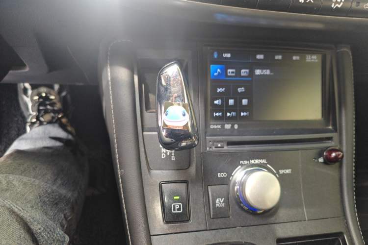 Used Lexus CT 2013 CT200h Urban Edition Gear Lever