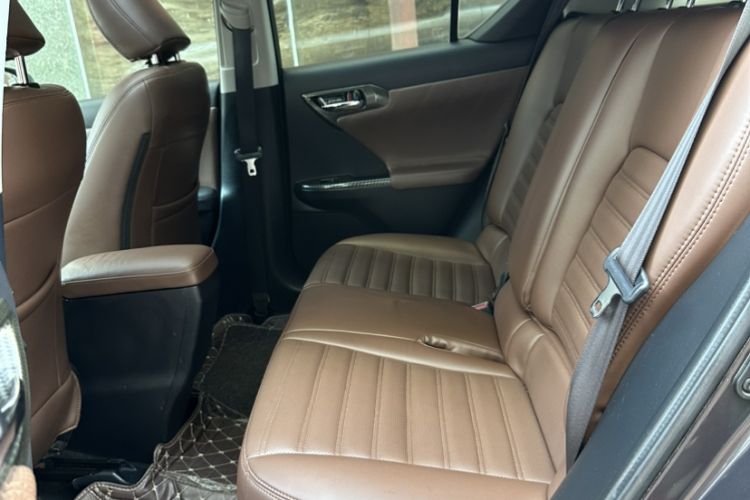 Used Lexus CT 2013 CT200h Comfort Edition Interior 1