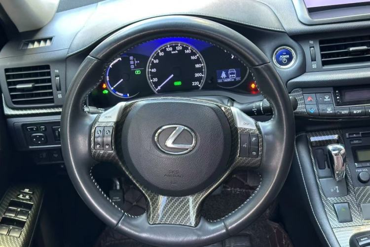 Used Lexus CT 2013 CT200h Comfort Edition Interior 3