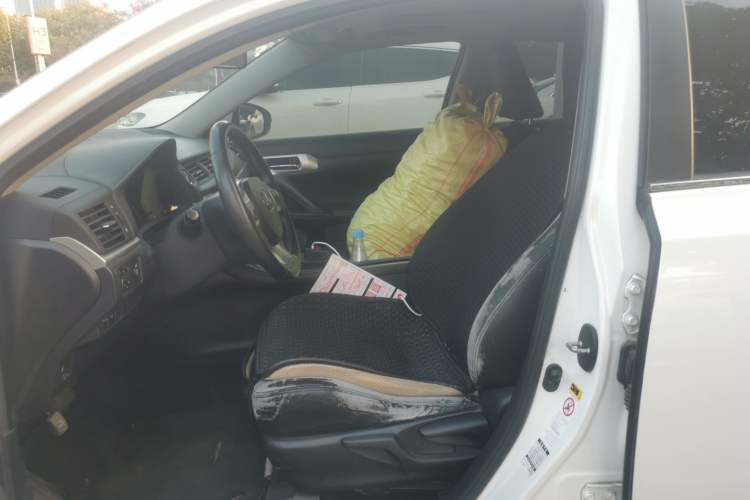 Used Lexus CT 2013 CT200h Elite Edition Left Front Seat