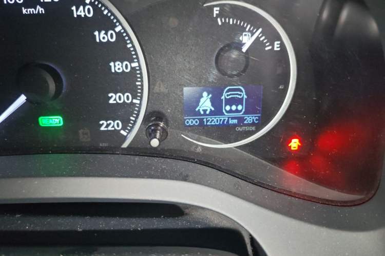 Used Lexus CT 2013 CT200h Elite Edition Odometer Close Up