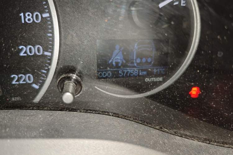 Used Lexus CT 2013 CT200h Comfort Edition Odometer Close Up