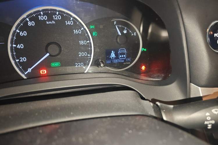 Used Lexus CT 2013 CT200h Floral Elegance Edition Odometer Close Up