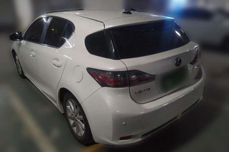 Used Lexus CT 2013 CT200h Elite Edition Rear Left 45 Deg