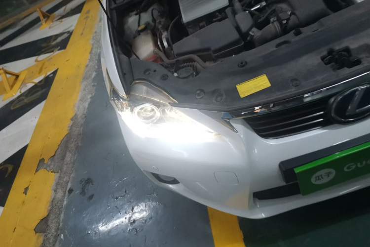 Used Lexus CT 2013 CT200h Comfort Edition Right Front Headlight