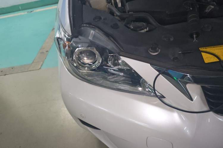 Used Lexus CT 2013 CT200h Elite Edition Right Front Headlight