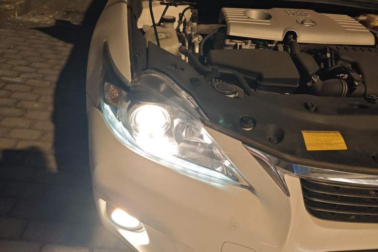Used Lexus CT 2013 CT200h Comfort Edition Right Front Headlight