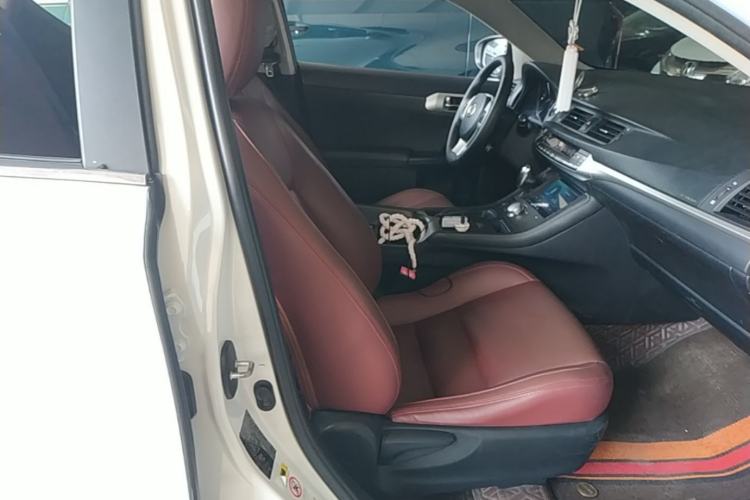 Used Lexus CT 2013 CT200h Comfort Edition Right Front Seat