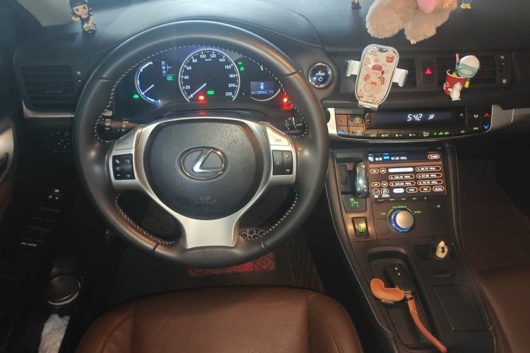 Used Lexus CT 2013 CT200h Floral Elegance Edition Steering Wheel